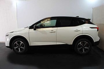 Nissan Qashqai 1.3 DIG-T MHEV 103KW N-CONNECTA 5P Lunar White + Midnight Black Metalizado