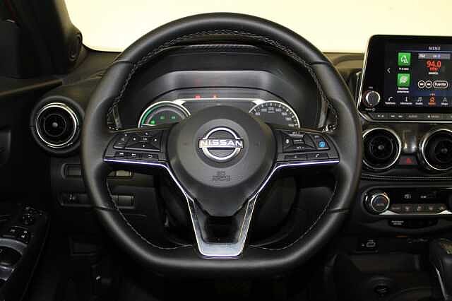 Nissan Juke 1.0 DIG-T 84KW TEKNA DCT 5P