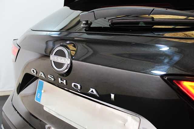 Nissan Qashqai 1.3 DIG-T MHEV 103KW N-CONNECTA 5P (TECHO PANOR&Aacute;MICO)