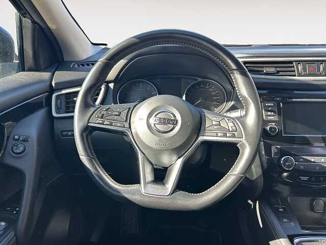 Nissan Qashqai 1.3 DIG-T N-CONNECTA 103KW 5P